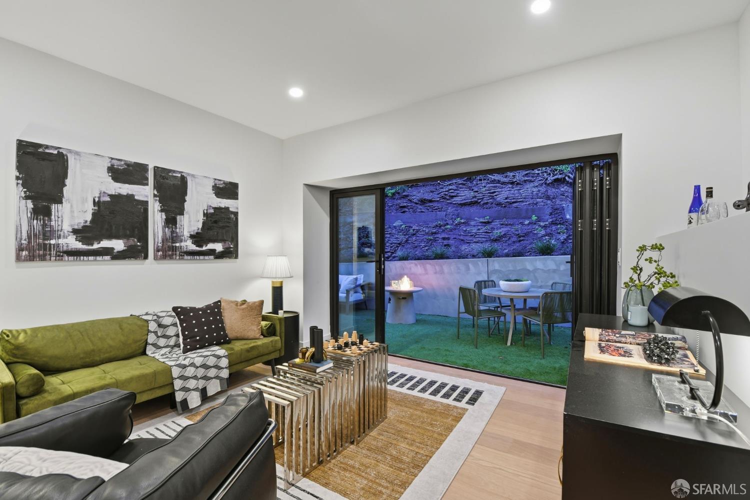 Detail Gallery Image 43 of 49 For 9 Clairview Ct, San Francisco,  CA 94131 - 4 Beds | 3 Baths