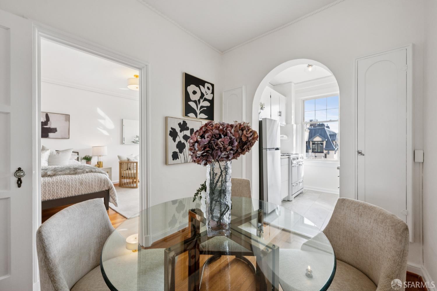 Photo #9: 425092819 Listing: Photo #9