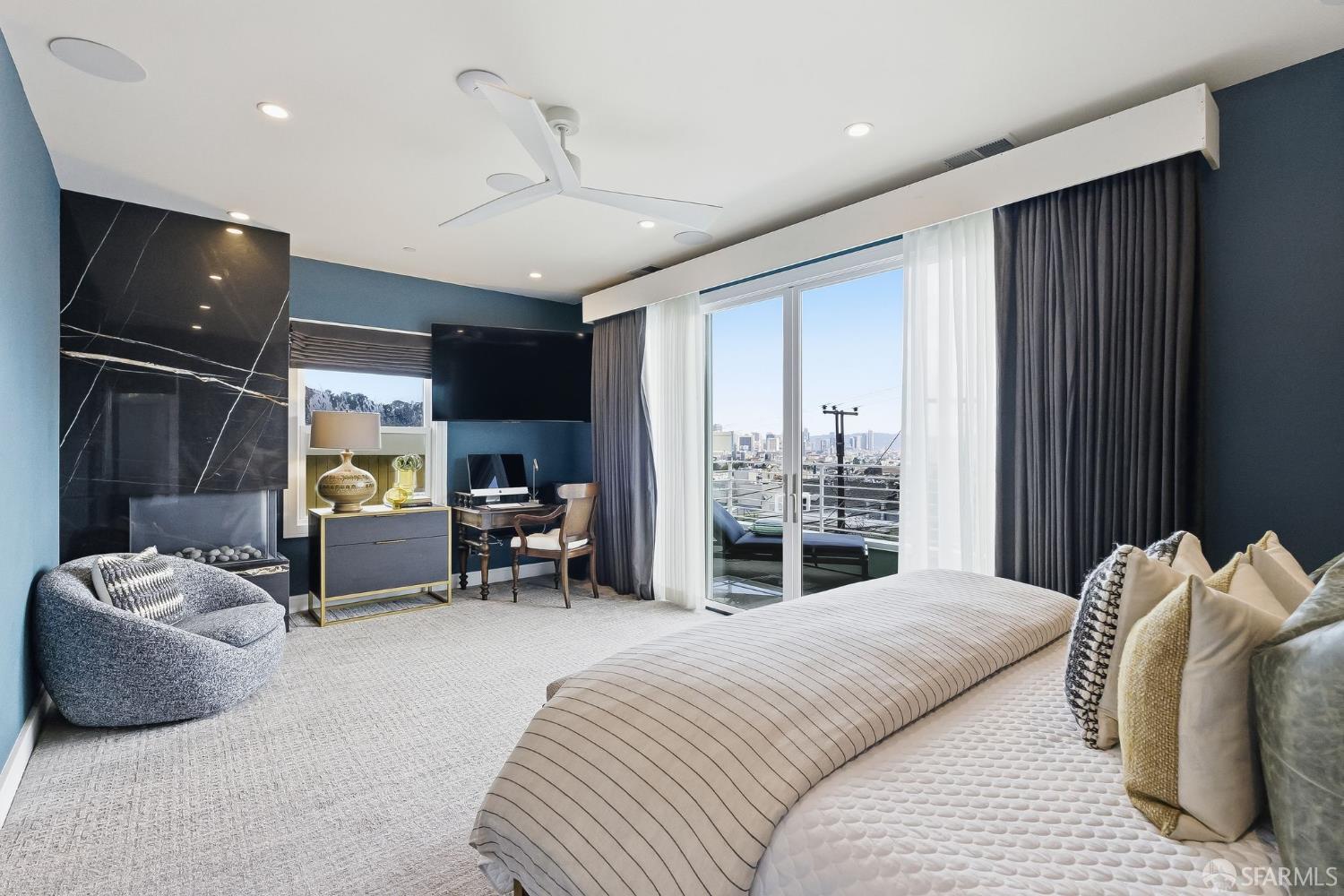 Detail Gallery Image 15 of 47 For Address Is Not Disclosed, San Francisco,  CA 94114 - 2 Beds | 4 Baths