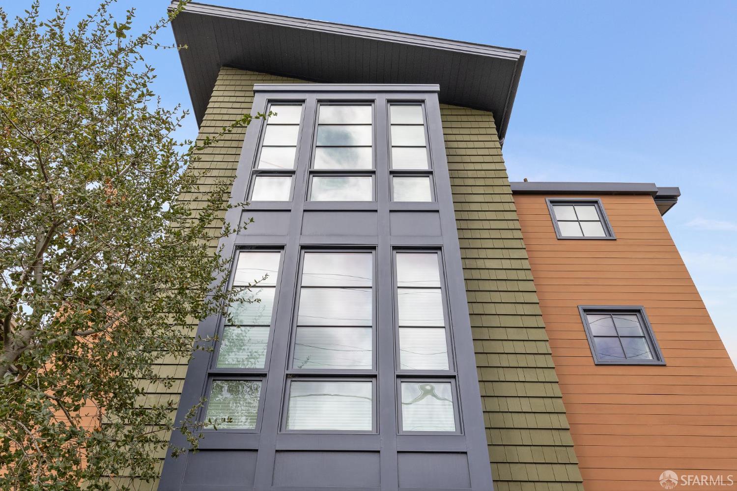 Detail Gallery Image 2 of 45 For 1536 Cherry St #B,  San Carlos,  CA 94070 - 3 Beds | 2/1 Baths