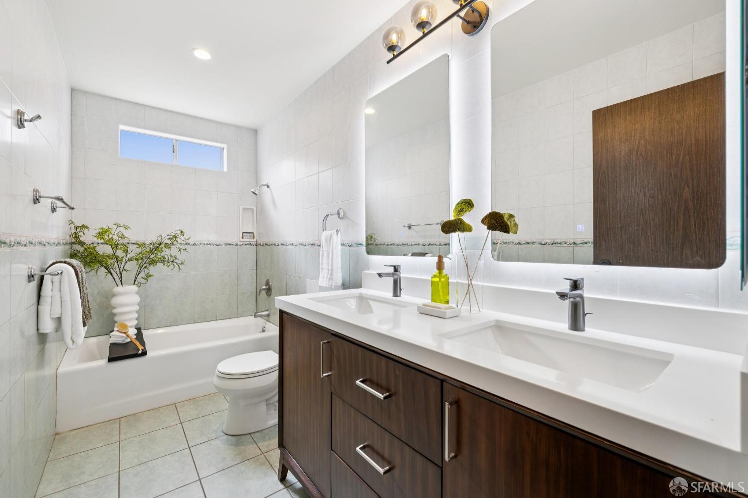 Detail Gallery Image 43 of 57 For 257 Hampshire Ct, Daly City,  CA 94015 - 5 Beds | 4 Baths