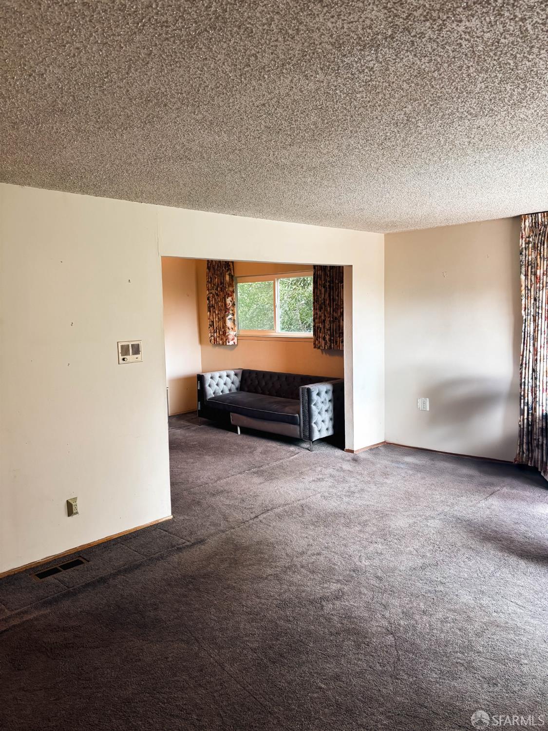 Detail Gallery Image 7 of 13 For 44 Gillette Ave, San Francisco,  CA 94134 - 3 Beds | 2 Baths