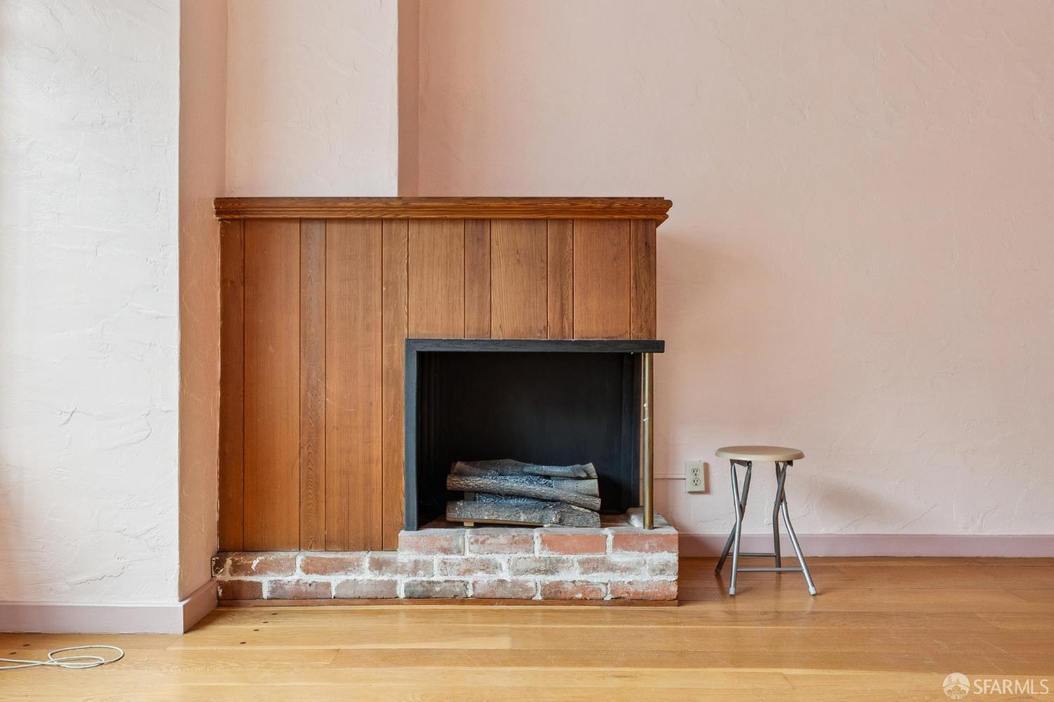 Detail Gallery Image 5 of 45 For 1551 Hampshire St, San Francisco,  CA 94110 - – Beds | – Baths