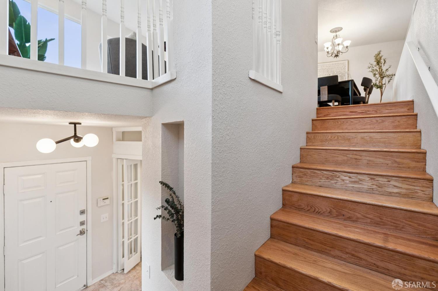 Detail Gallery Image 24 of 83 For 221 Cresta Vista Dr, San Francisco,  CA 94127 - 4 Beds | 3 Baths