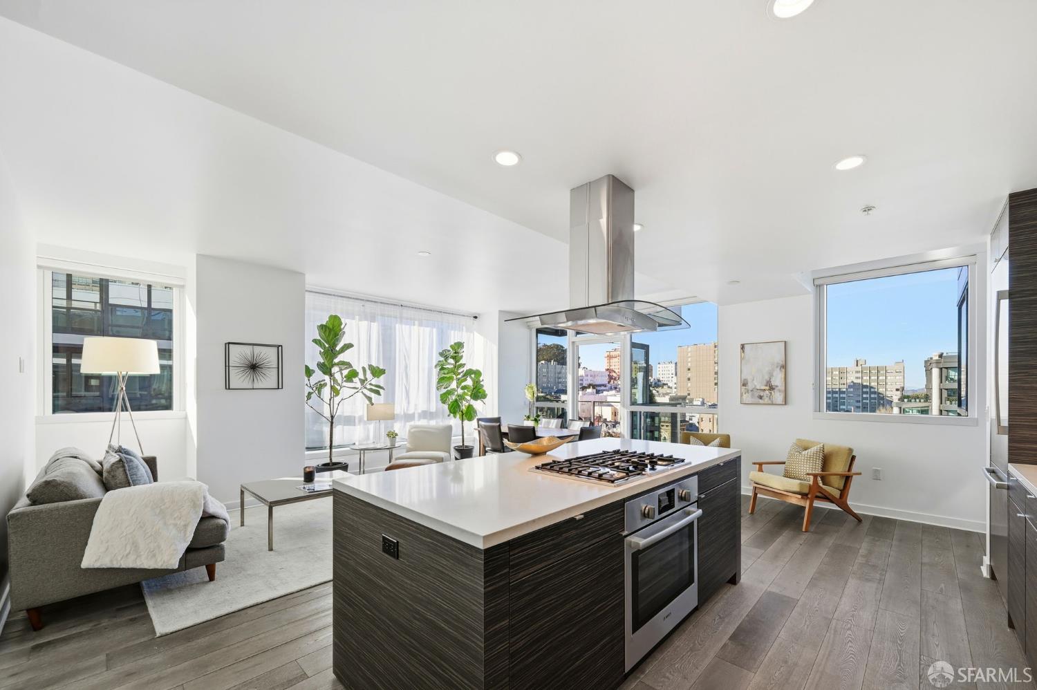 Photo #4: 426105663 Listing: Photo #4