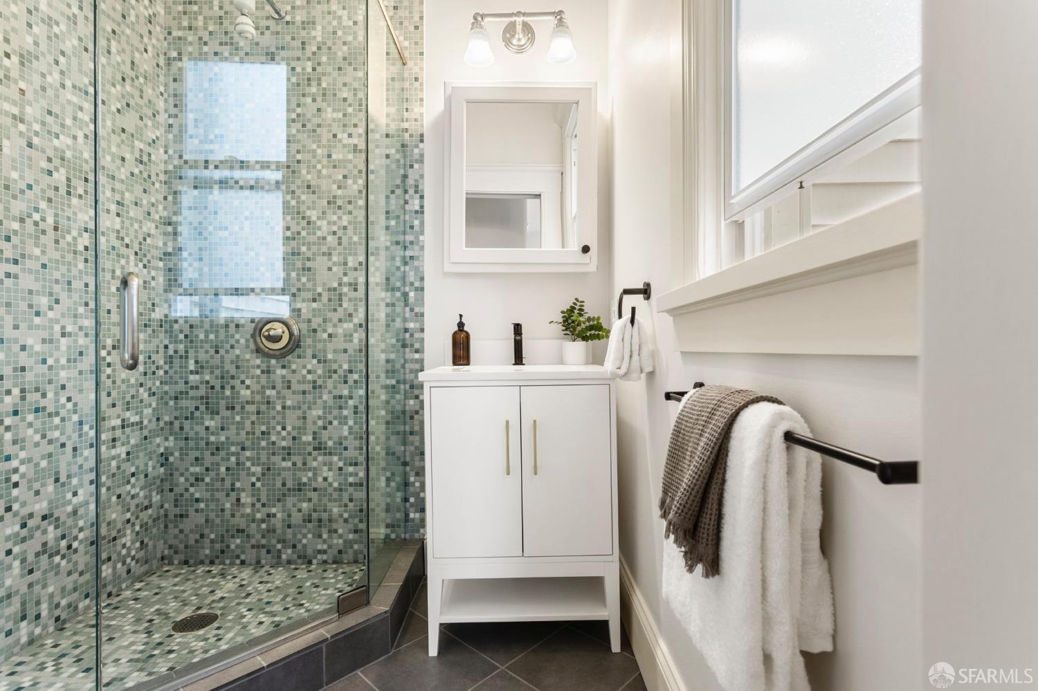 Photo #27: 426105757 Listing: Photo #27