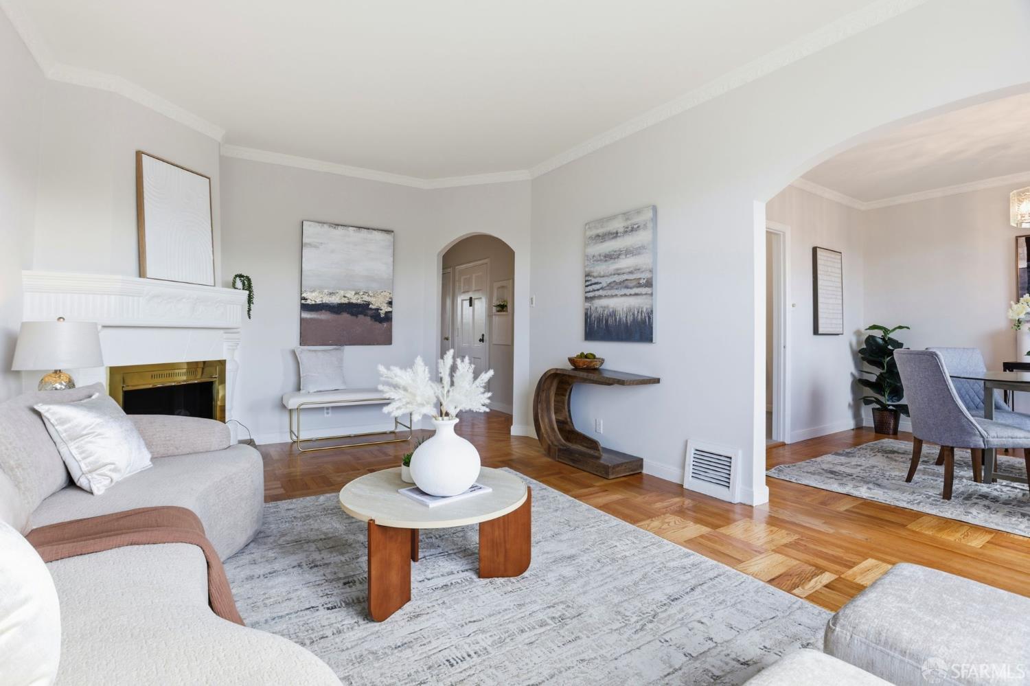 Detail Gallery Image 6 of 38 For 2442 44th Ave, San Francisco,  CA 94116 - 2 Beds | 1 Baths