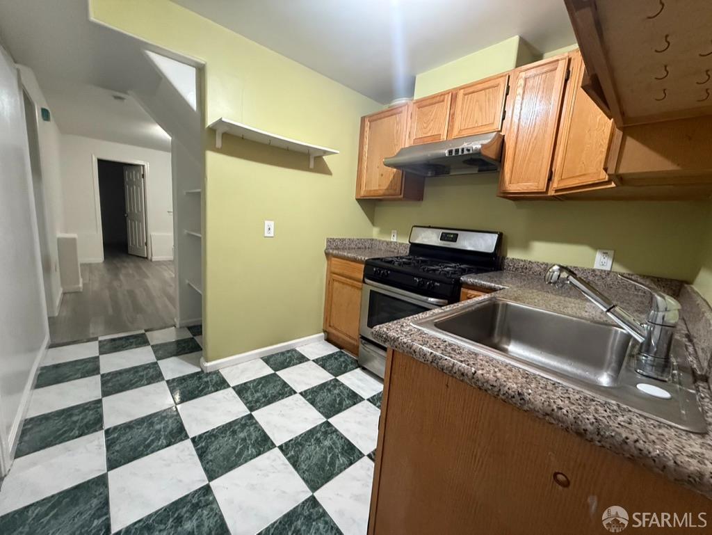 Detail Gallery Image 8 of 9 For 346 Monticello St a,  San Francisco,  CA 94132 - 2 Beds | 1 Baths