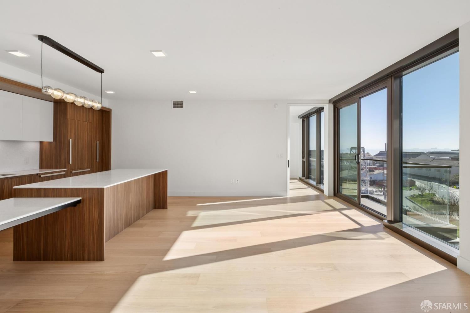 Photo #11: 425010610 Listing: Photo #11