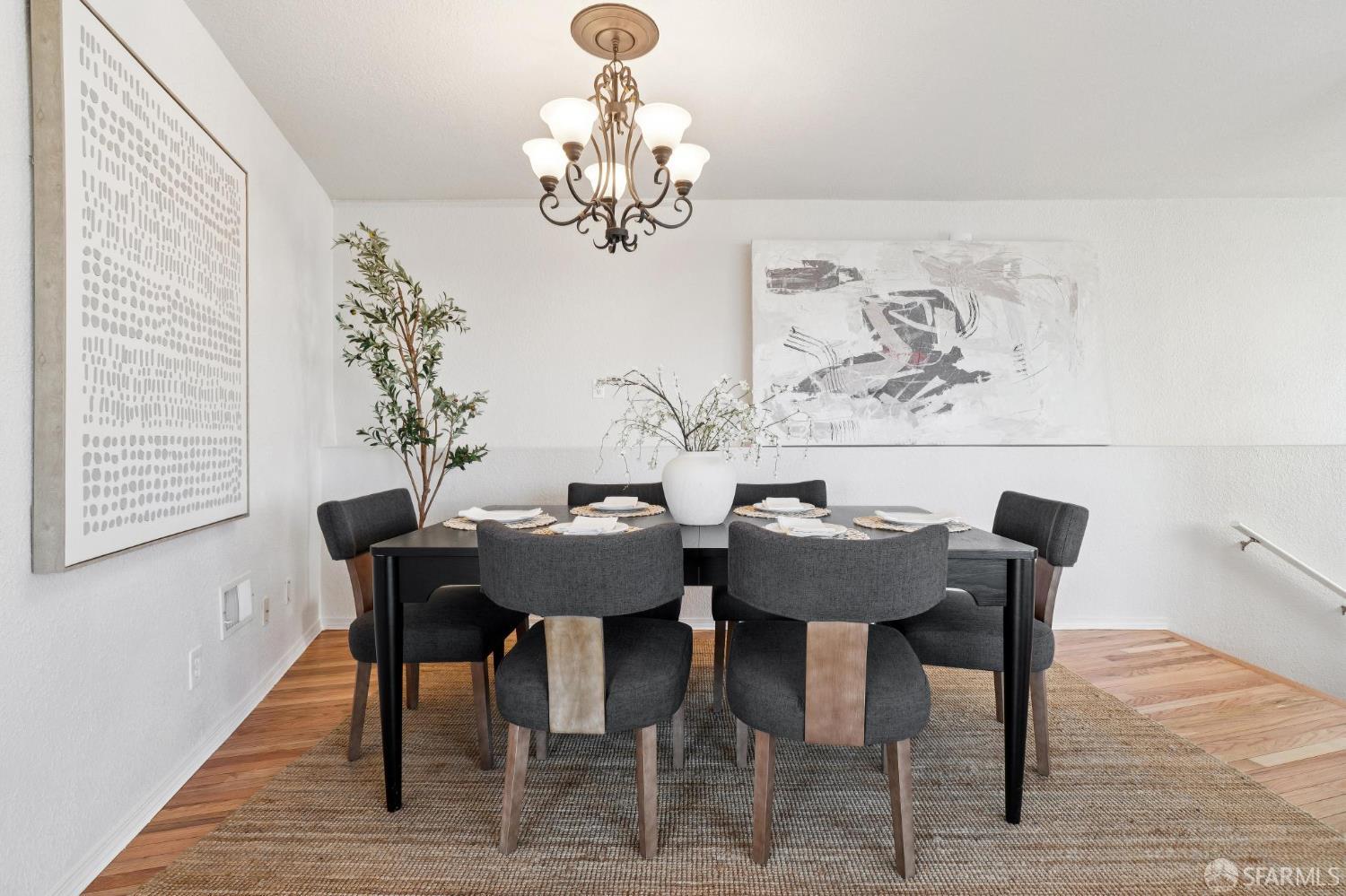 Detail Gallery Image 28 of 83 For 221 Cresta Vista Dr, San Francisco,  CA 94127 - 4 Beds | 3 Baths