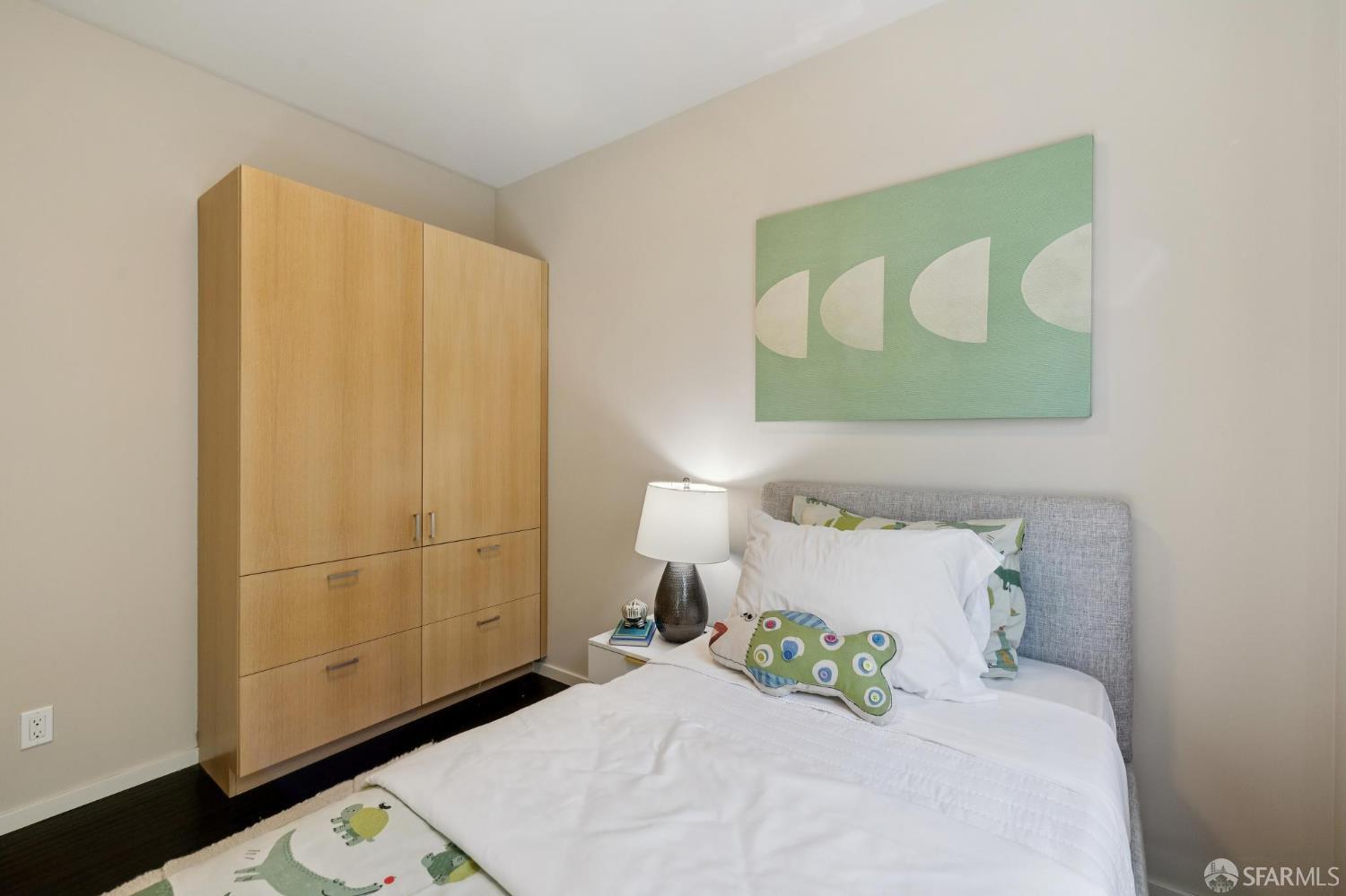 Detail Gallery Image 39 of 45 For 1536 Cherry St #B,  San Carlos,  CA 94070 - 3 Beds | 2/1 Baths