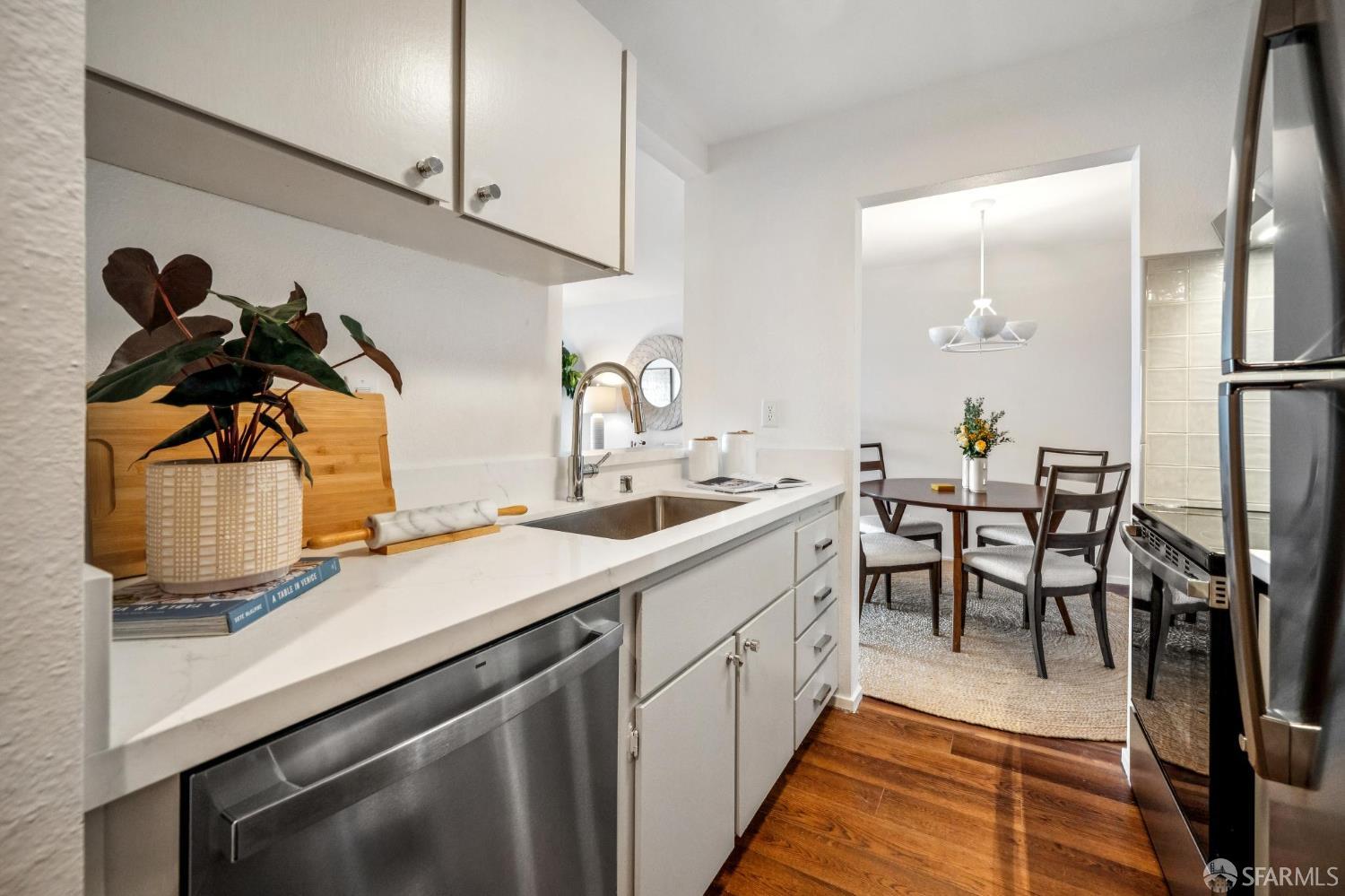 Detail Gallery Image 14 of 31 For 15 Red Rock Way 202n,  San Francisco,  CA 94109 - 1 Beds | 1 Baths