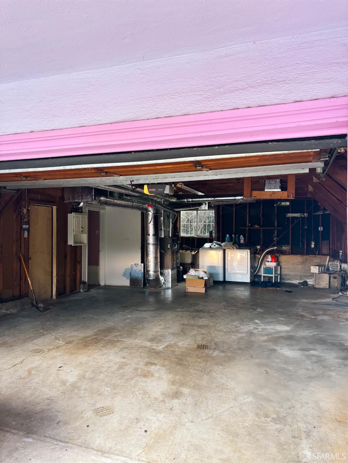 Detail Gallery Image 3 of 13 For 44 Gillette Ave, San Francisco,  CA 94134 - 3 Beds | 2 Baths