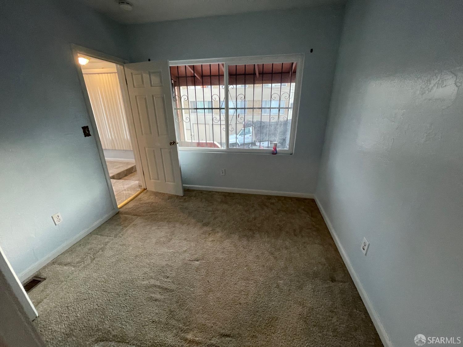 Detail Gallery Image 7 of 16 For 62 Bepler St, Daly City,  CA 94014 - 2 Beds | 1/1 Baths