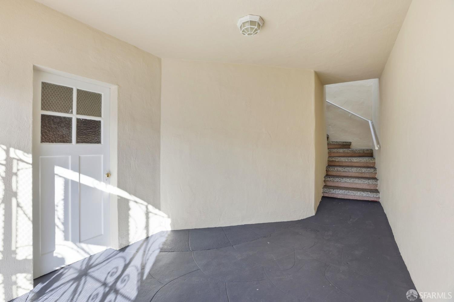 Detail Gallery Image 3 of 38 For 2442 44th Ave, San Francisco,  CA 94116 - 2 Beds | 1 Baths