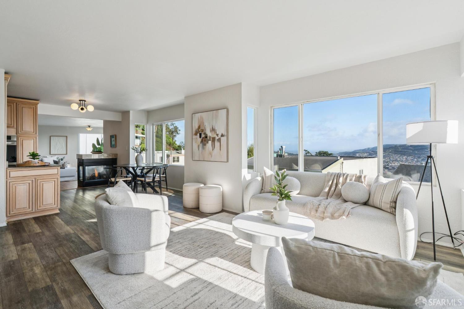 Detail Gallery Image 39 of 83 For 221 Cresta Vista Dr, San Francisco,  CA 94127 - 4 Beds | 3 Baths