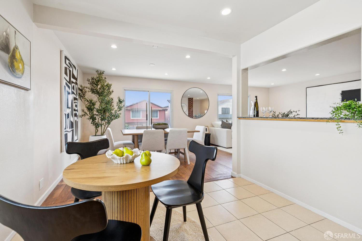 Detail Gallery Image 21 of 57 For 257 Hampshire Ct, Daly City,  CA 94015 - 5 Beds | 4 Baths