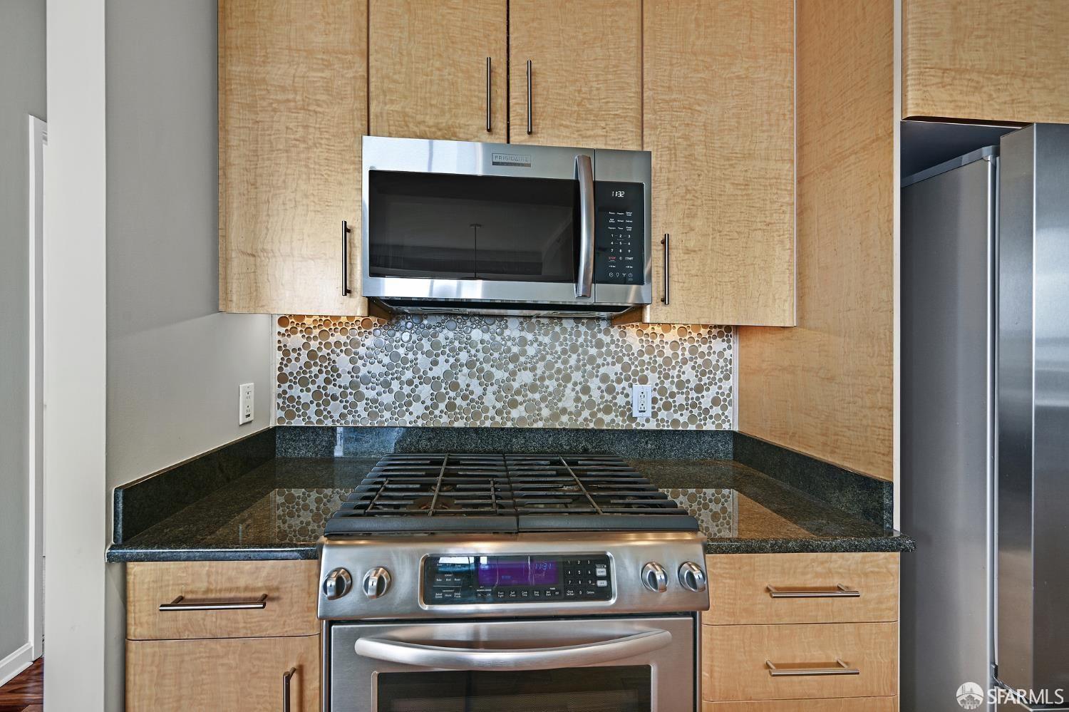 Detail Gallery Image 13 of 31 For 400 Beale St #2006,  San Francisco,  CA 94105 - 2 Beds | 1/1 Baths