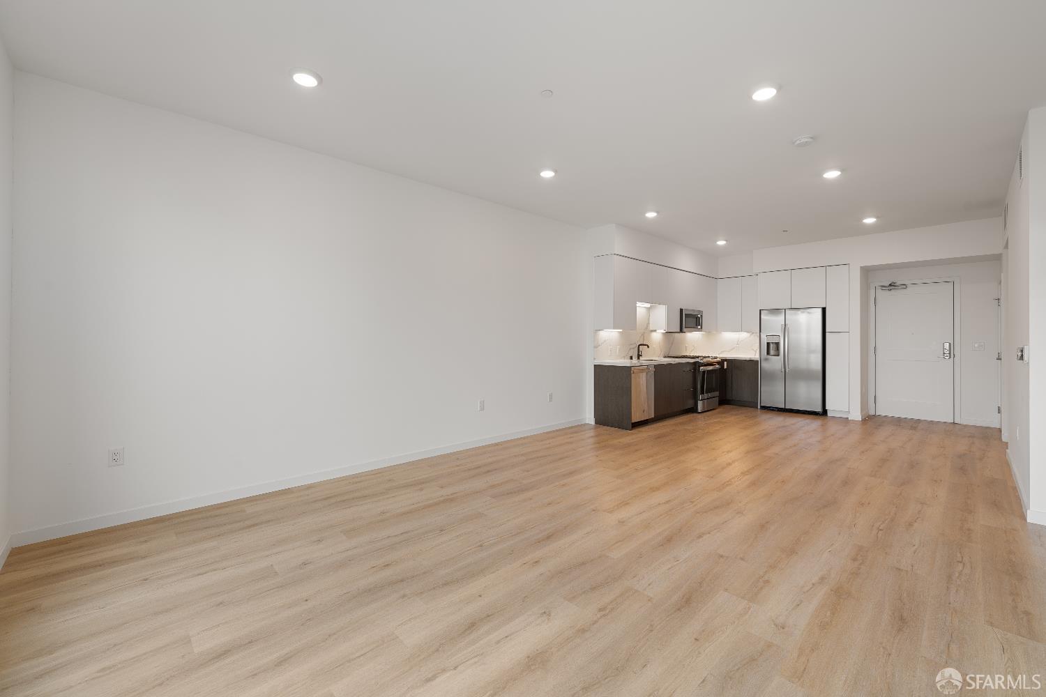 Detail Gallery Image 5 of 36 For 52 Sw Kirkwood Ave #414,  San Francisco,  CA 94124 - 1 Beds | 1 Baths