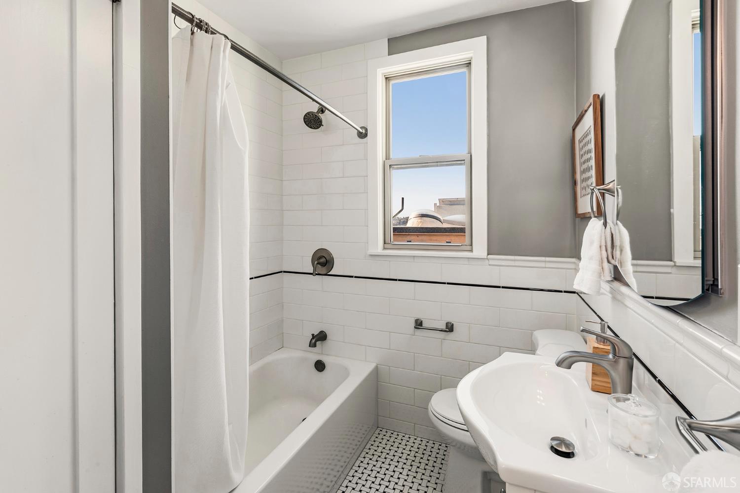 Detail Gallery Image 20 of 44 For 724 Excelsior Ave, San Francisco,  CA 94112 - 2 Beds | 2 Baths