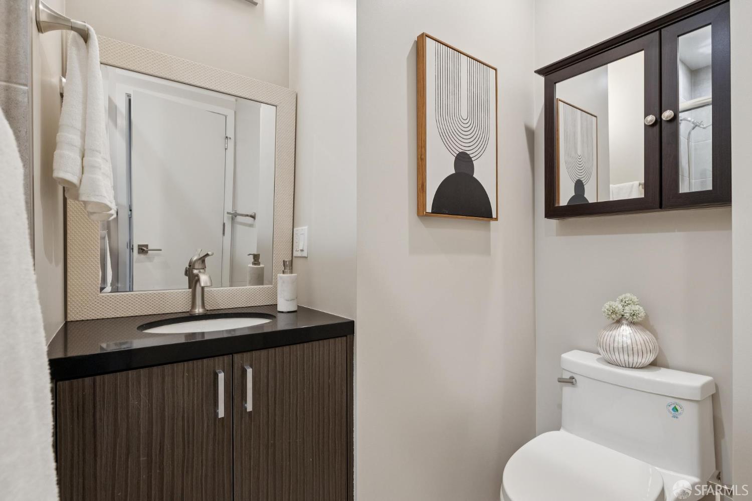 Detail Gallery Image 41 of 45 For 1536 Cherry St #B,  San Carlos,  CA 94070 - 3 Beds | 2/1 Baths