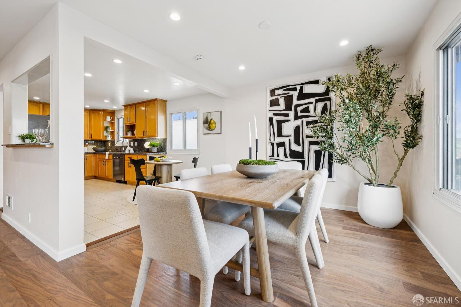 Detail Gallery Image 20 of 57 For 257 Hampshire Ct, Daly City,  CA 94015 - 5 Beds | 4 Baths