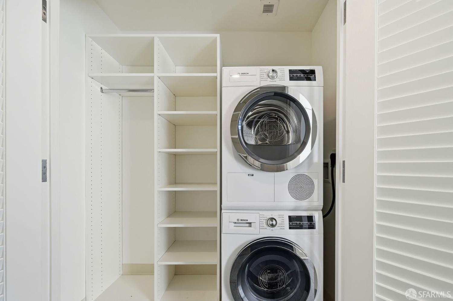 Photo #76: 426105663 Listing: Photo #76