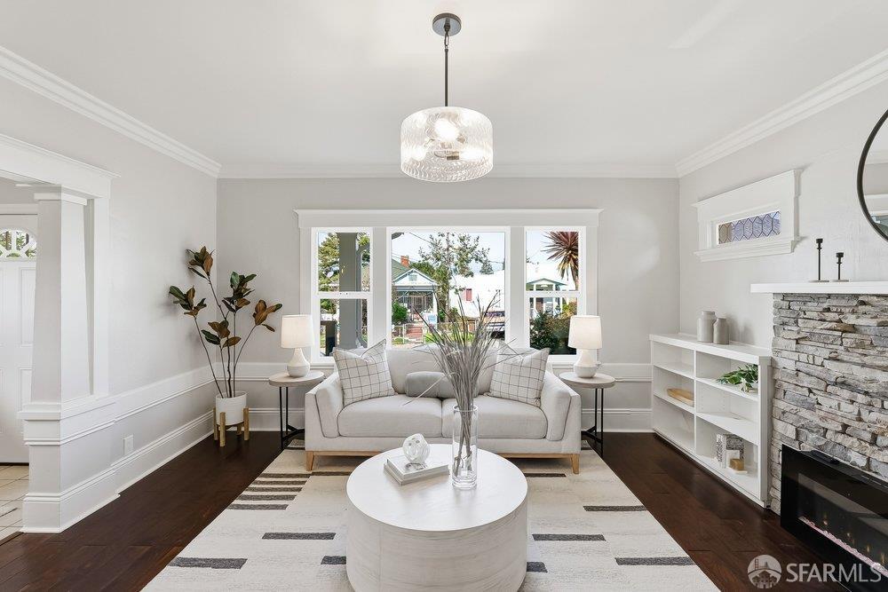 Front Image Thumbnail for SF426095435