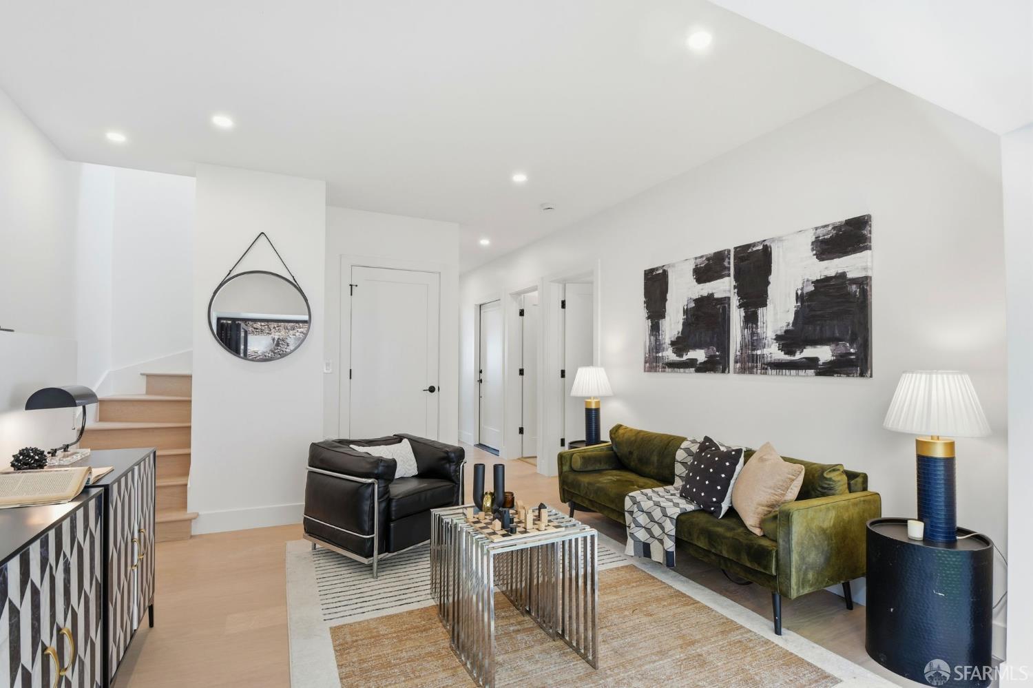 Detail Gallery Image 25 of 49 For 9 Clairview Ct, San Francisco,  CA 94131 - 4 Beds | 3 Baths