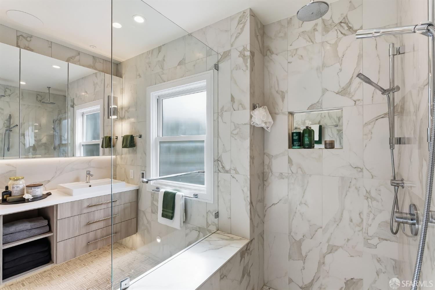 Detail Gallery Image 22 of 47 For Address Is Not Disclosed, San Francisco,  CA 94114 - 2 Beds | 4 Baths