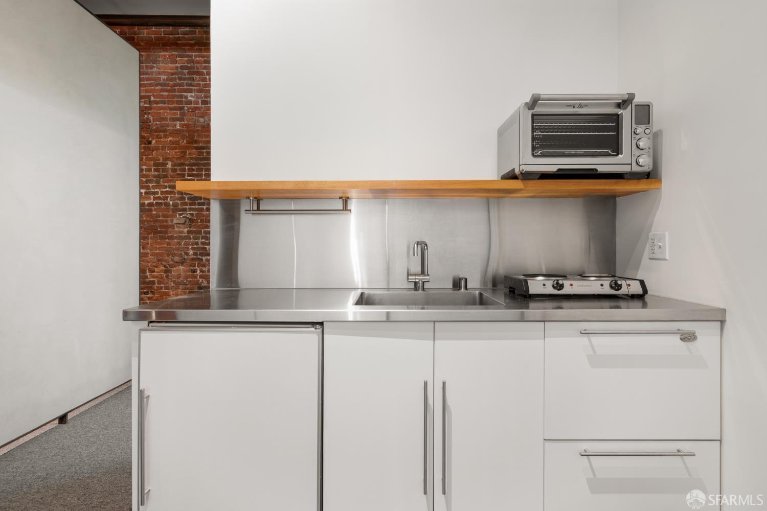 Detail Gallery Image 5 of 19 For 720 York St #113,  San Francisco,  CA 94110 - – Beds | – Baths