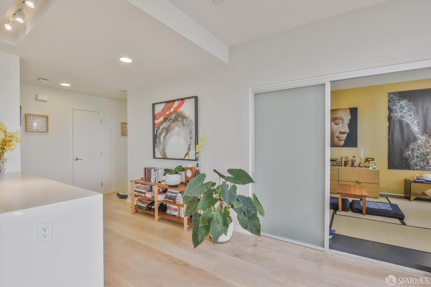 Detail Gallery Image 8 of 42 For 451 Donahue St, San Francisco,  CA 94124 - 2 Beds | 2 Baths