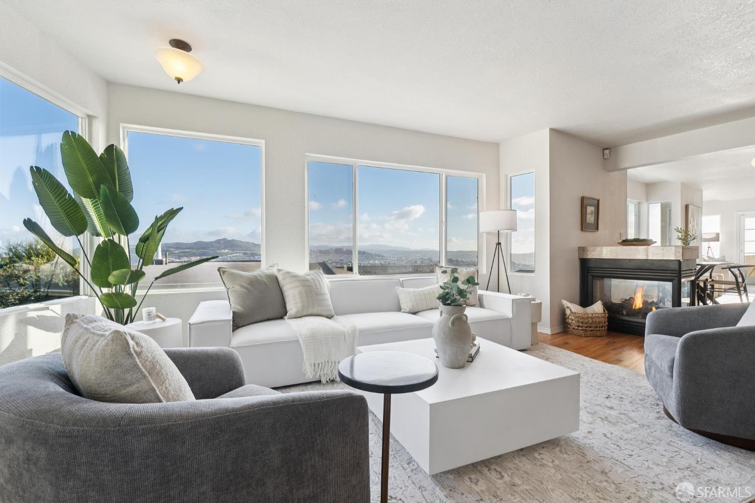 Detail Gallery Image 26 of 83 For 221 Cresta Vista Dr, San Francisco,  CA 94127 - 4 Beds | 3 Baths