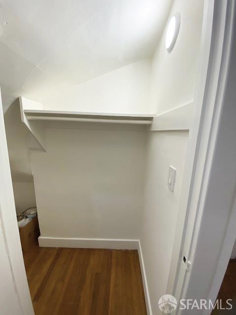 Detail Gallery Image 9 of 27 For 2385 18th Ave, San Francisco,  CA 94116 - 1 Beds | 1 Baths