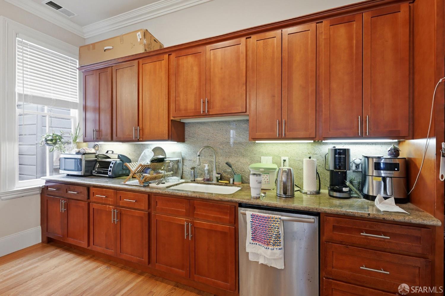 Detail Gallery Image 7 of 28 For 1671 Hayes St, San Francisco,  CA 94117 - – Beds | – Baths