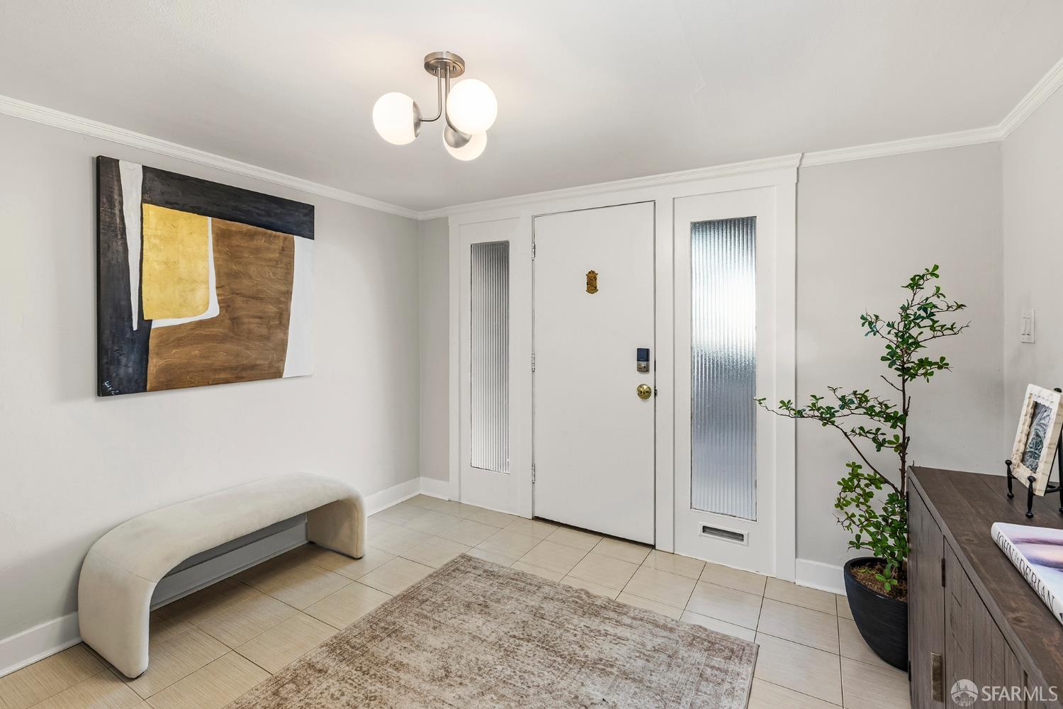 Detail Gallery Image 4 of 44 For 724 Excelsior Ave, San Francisco,  CA 94112 - 2 Beds | 2 Baths