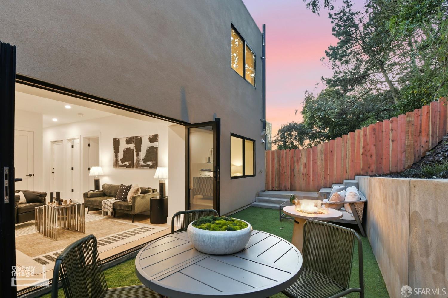 Detail Gallery Image 44 of 49 For 9 Clairview Ct, San Francisco,  CA 94131 - 4 Beds | 3 Baths