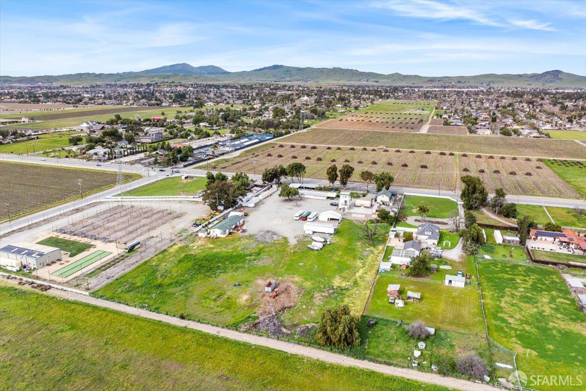 Detail Gallery Image 9 of 52 For 5143 Tesla Rd, Livermore,  CA 94550 - – Beds | – Baths