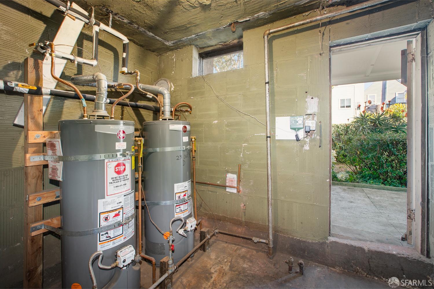 Detail Gallery Image 16 of 20 For 326 11th Ave, San Francisco,  CA 94118 - – Beds | – Baths