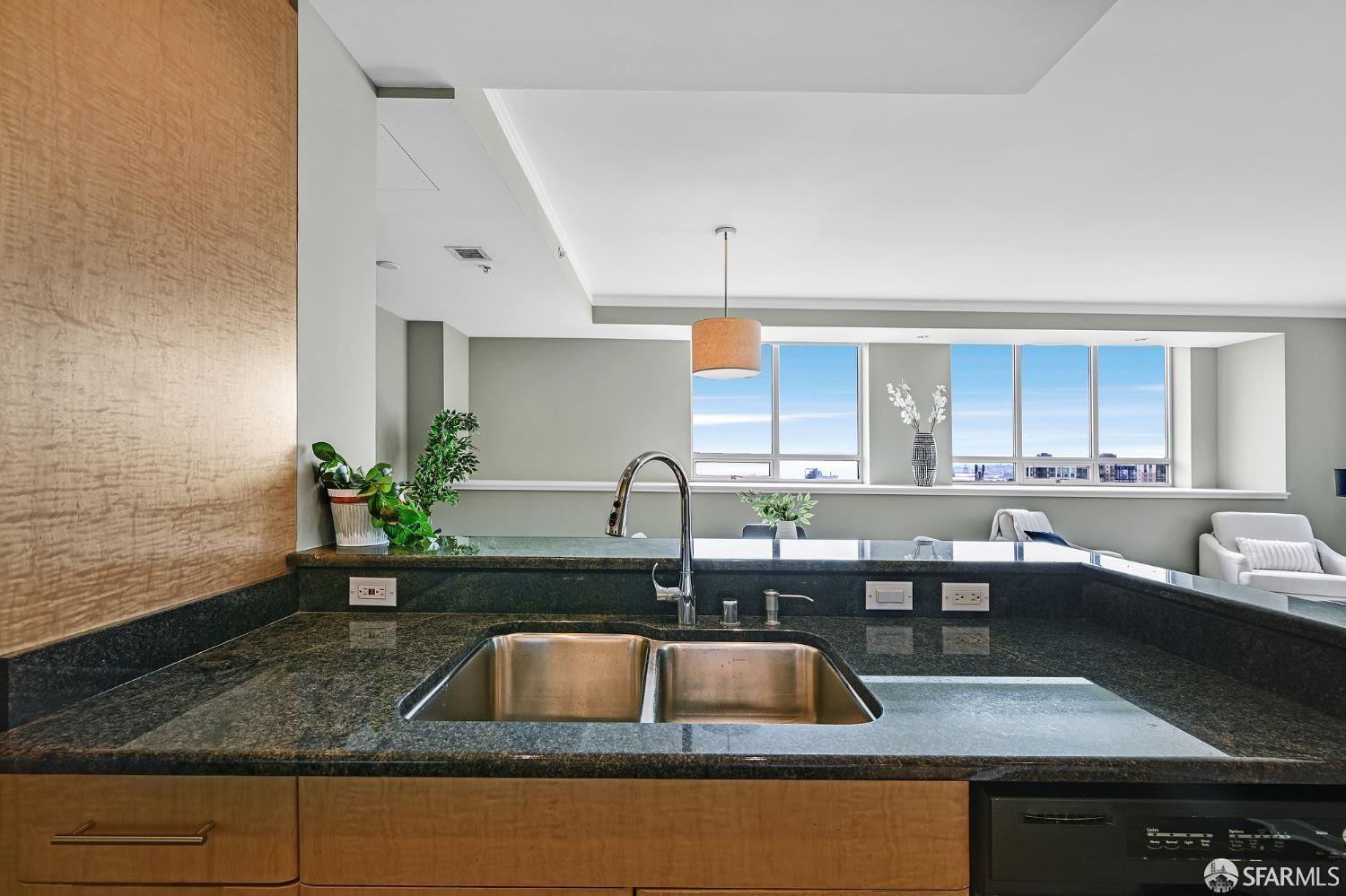 Detail Gallery Image 14 of 31 For 400 Beale St #2006,  San Francisco,  CA 94105 - 2 Beds | 1/1 Baths