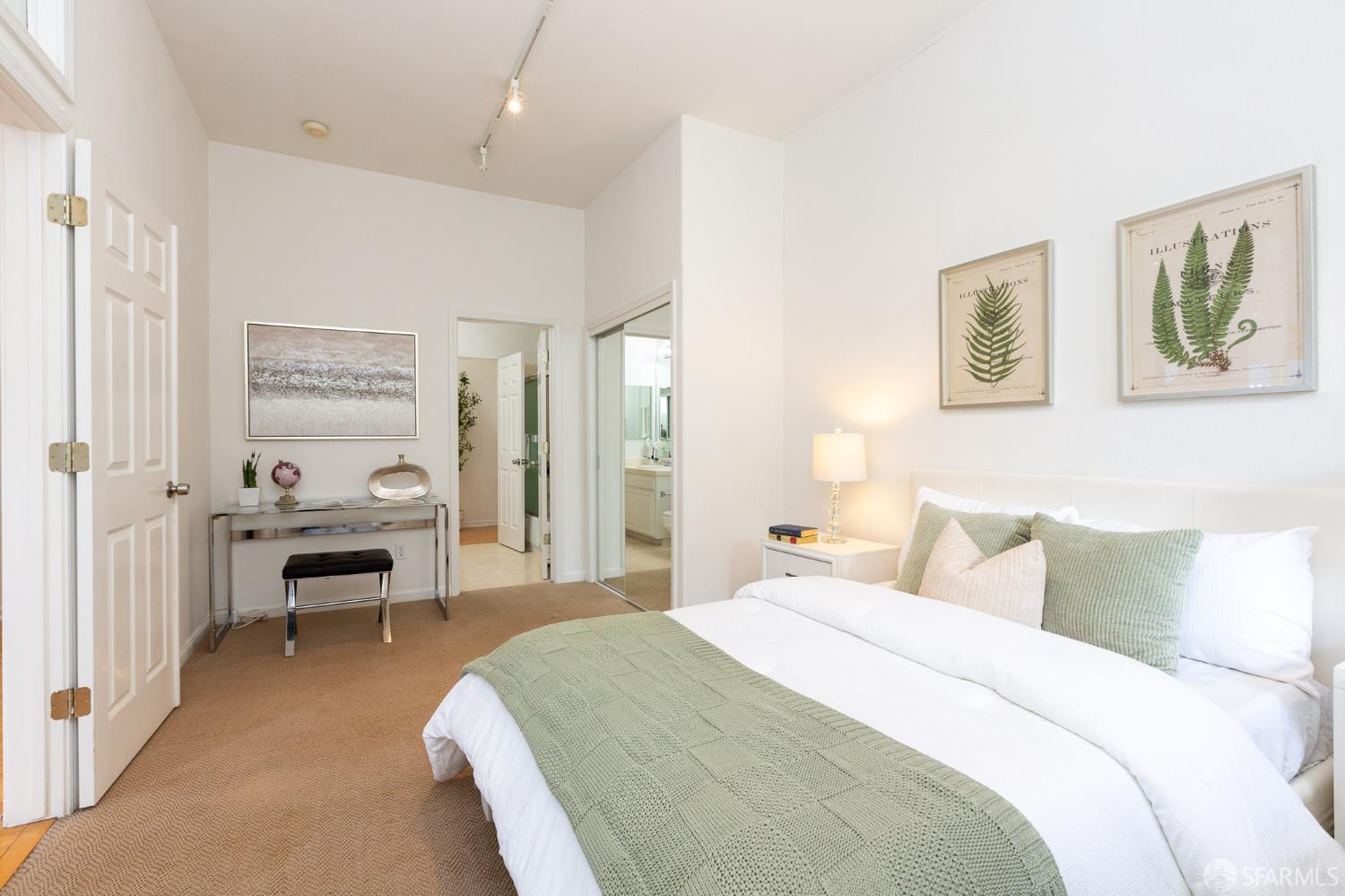 Detail Gallery Image 27 of 50 For 141 Kestrel Ct, Brisbane,  CA 94005 - 2 Beds | 2 Baths