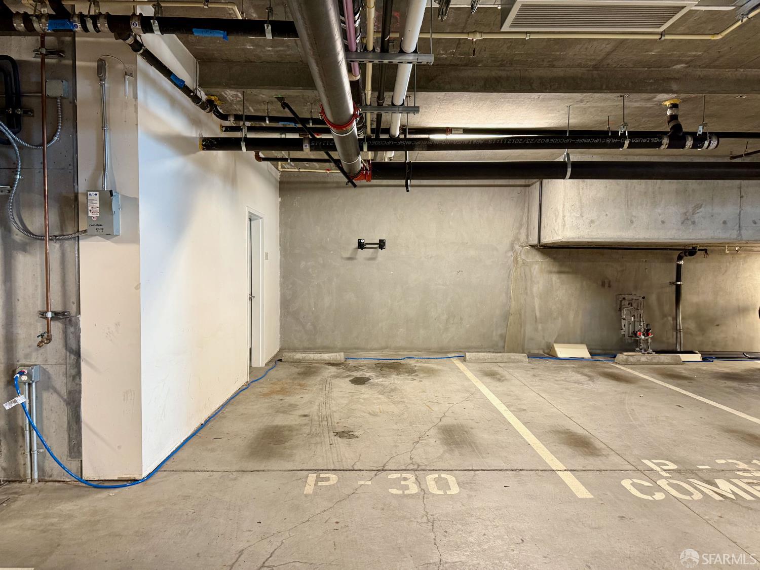 Photo #36: 426105791 Listing: Photo #36