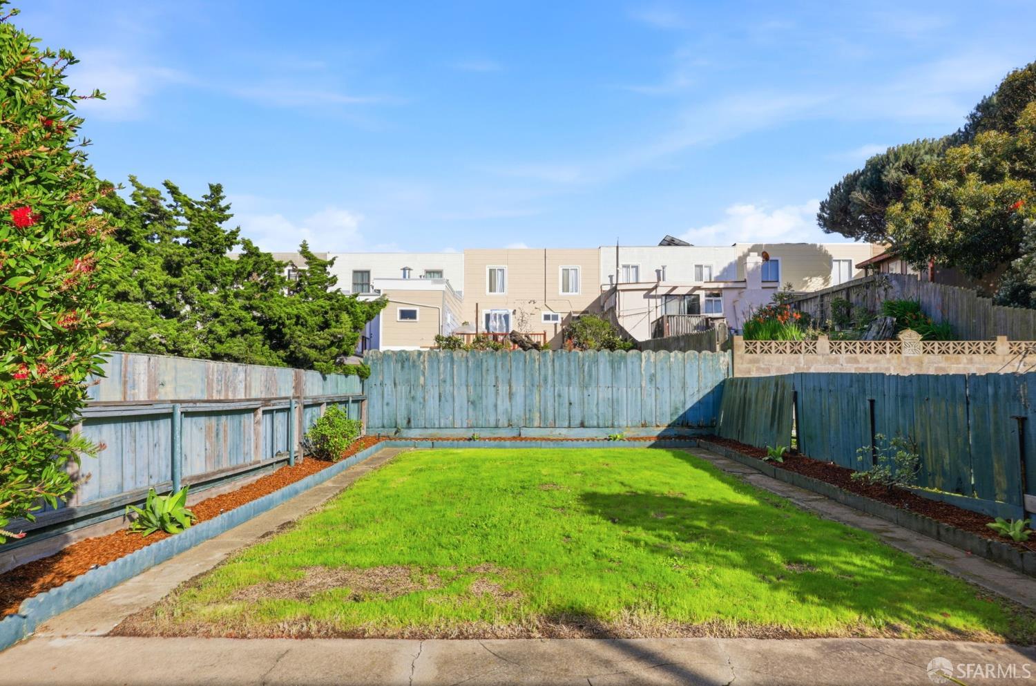 Detail Gallery Image 27 of 38 For 2442 44th Ave, San Francisco,  CA 94116 - 2 Beds | 1 Baths