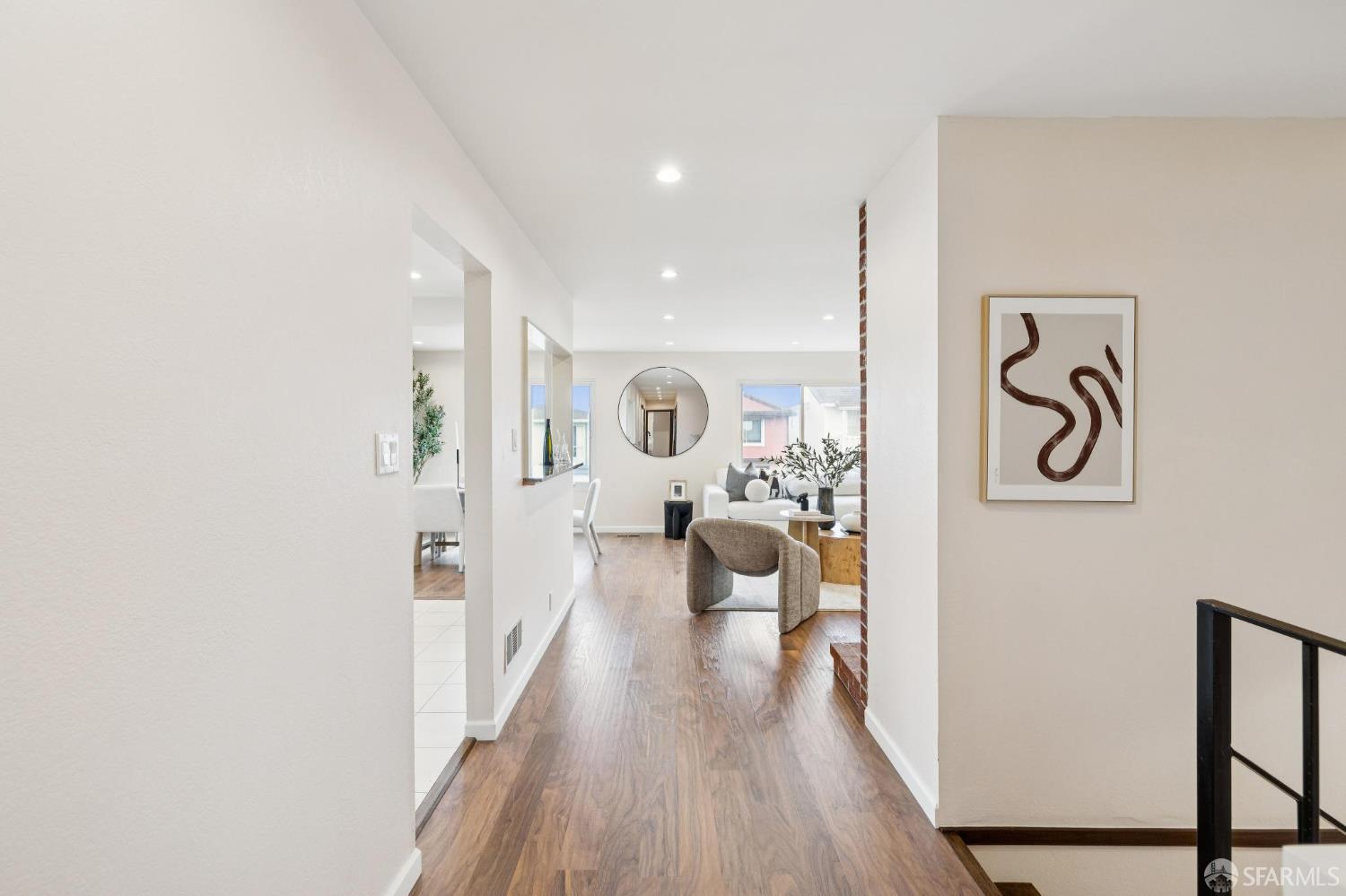 Detail Gallery Image 5 of 57 For 257 Hampshire Ct, Daly City,  CA 94015 - 5 Beds | 4 Baths