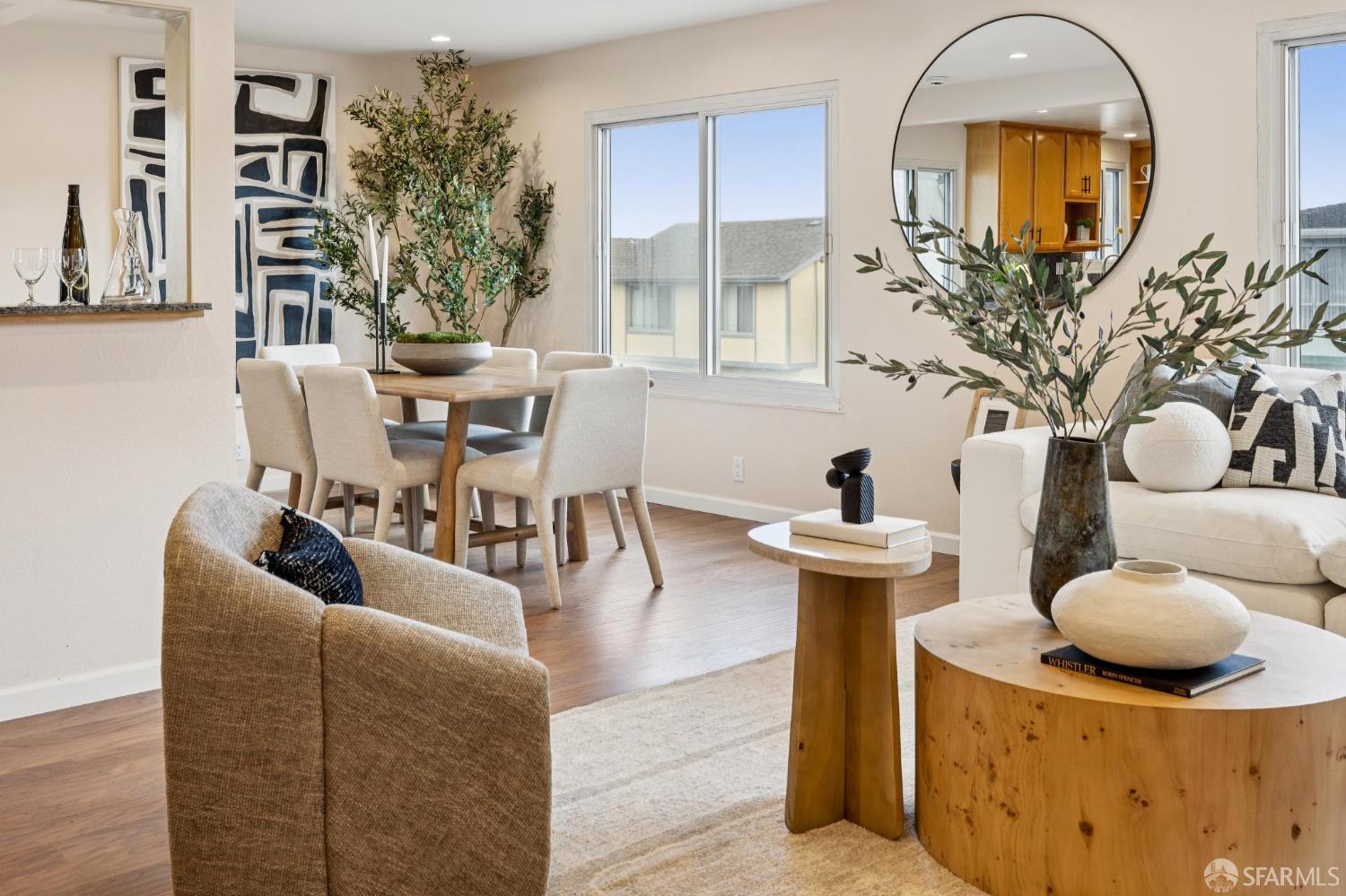 Detail Gallery Image 14 of 57 For 257 Hampshire Ct, Daly City,  CA 94015 - 5 Beds | 4 Baths