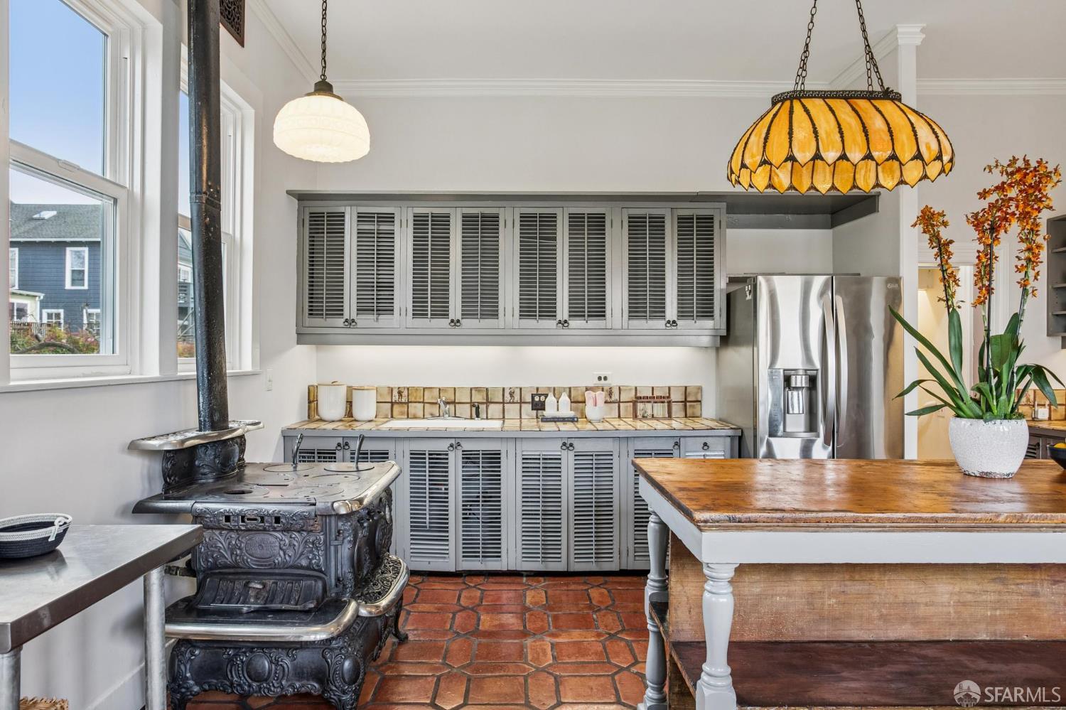 Detail Gallery Image 26 of 68 For 1556 Revere Ave, San Francisco,  CA 94124 - 5 Beds | 3 Baths