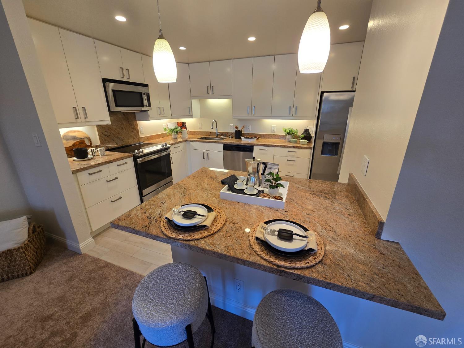 Detail Gallery Image 4 of 27 For 1171 Compass Ln #209,  Foster City,  CA 94404 - 2 Beds | 2 Baths