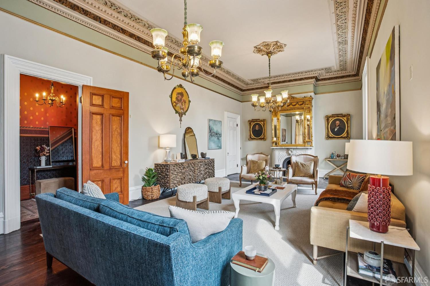 Detail Gallery Image 4 of 68 For 1556 Revere Ave, San Francisco,  CA 94124 - 5 Beds | 3 Baths