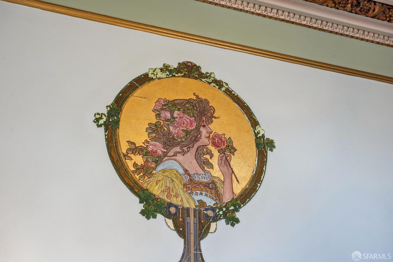 Detail Gallery Image 8 of 68 For 1556 Revere Ave, San Francisco,  CA 94124 - 5 Beds | 3 Baths