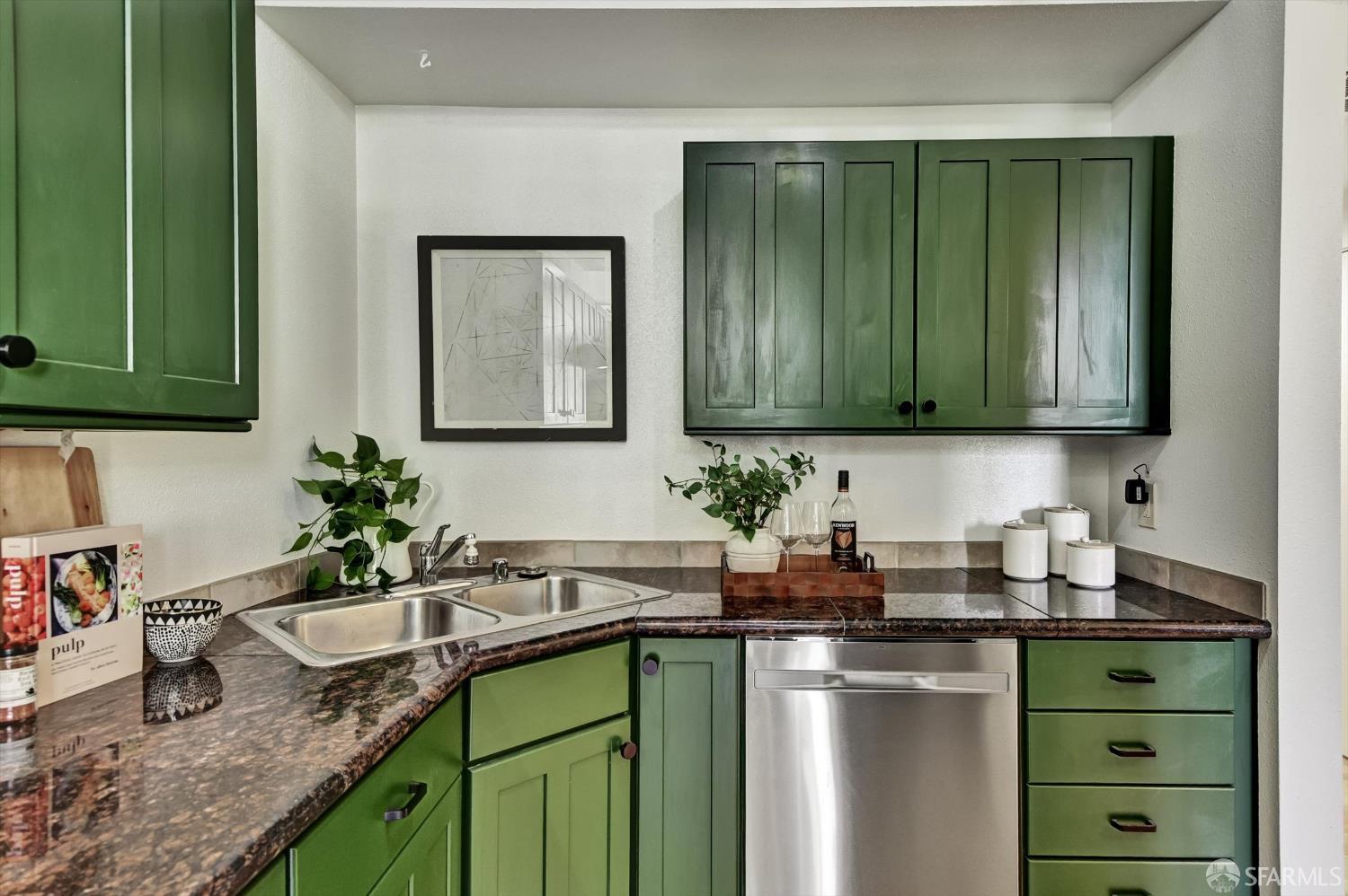 Detail Gallery Image 16 of 36 For 425 28th St #202A,  Oakland,  CA 94609 - 1 Beds | 1/1 Baths